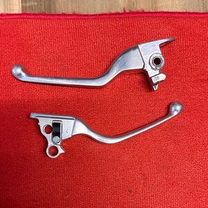 Silver Motorcycle Brake and Clutch Levers from 2022 Harley Davidson Low Rider ST